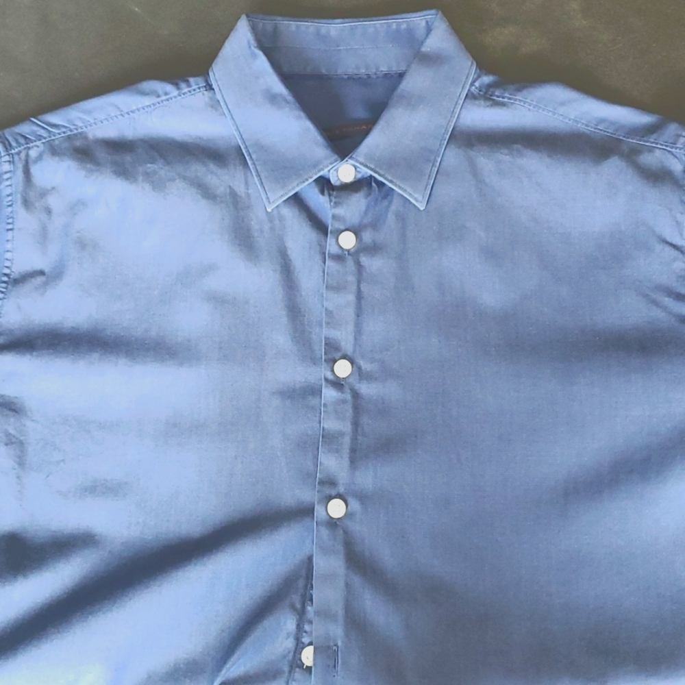 Elie Tahari blue collard shirt